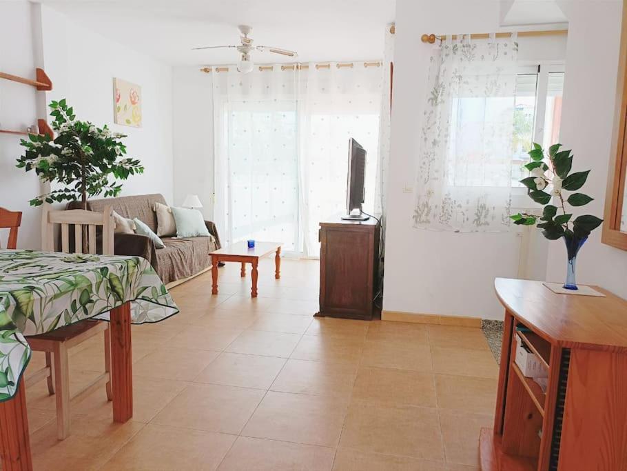 Casa Familiar A Pie De Piscina Villa Vera Bagian luar foto