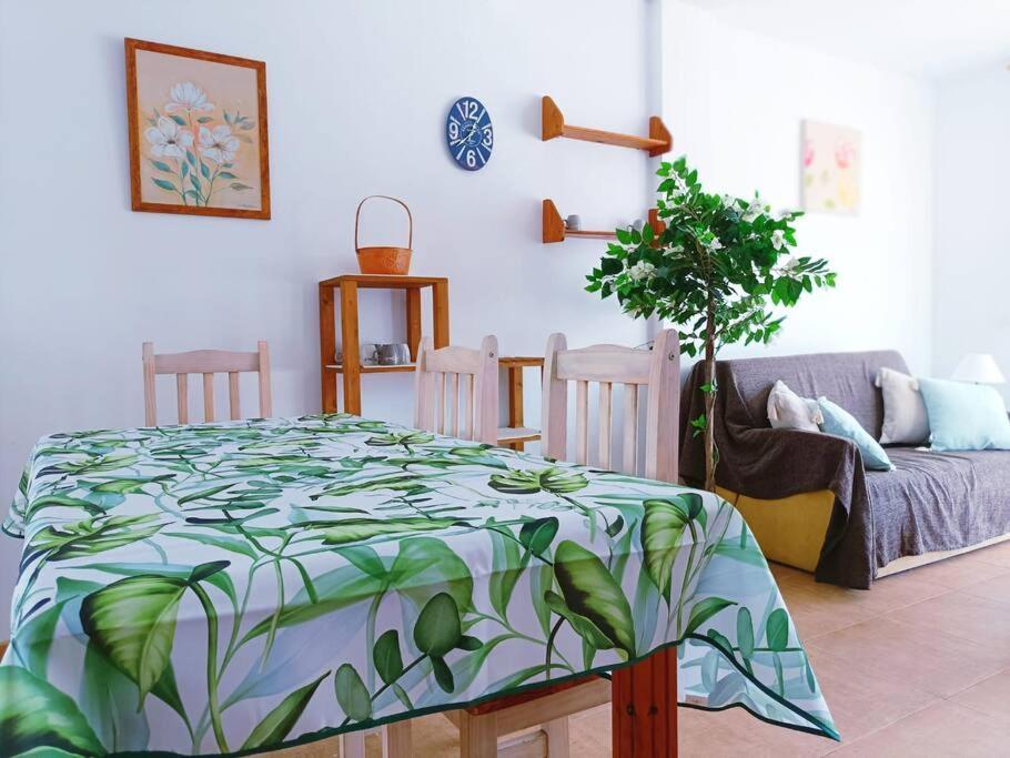 Casa Familiar A Pie De Piscina Villa Vera Bagian luar foto